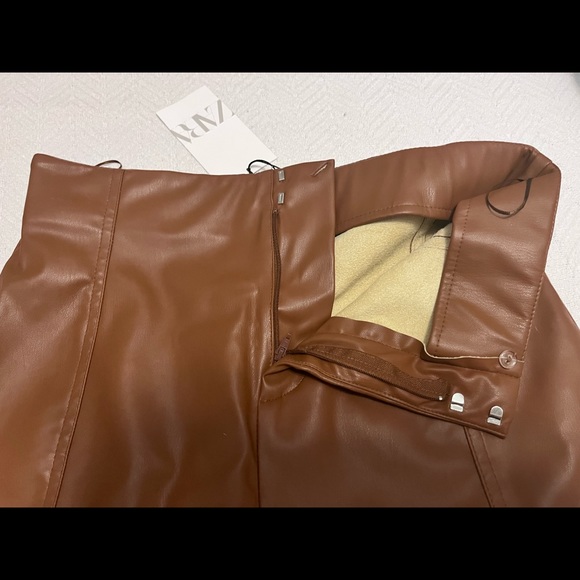 Zara faux leather skirt L - Picture 3 of 4